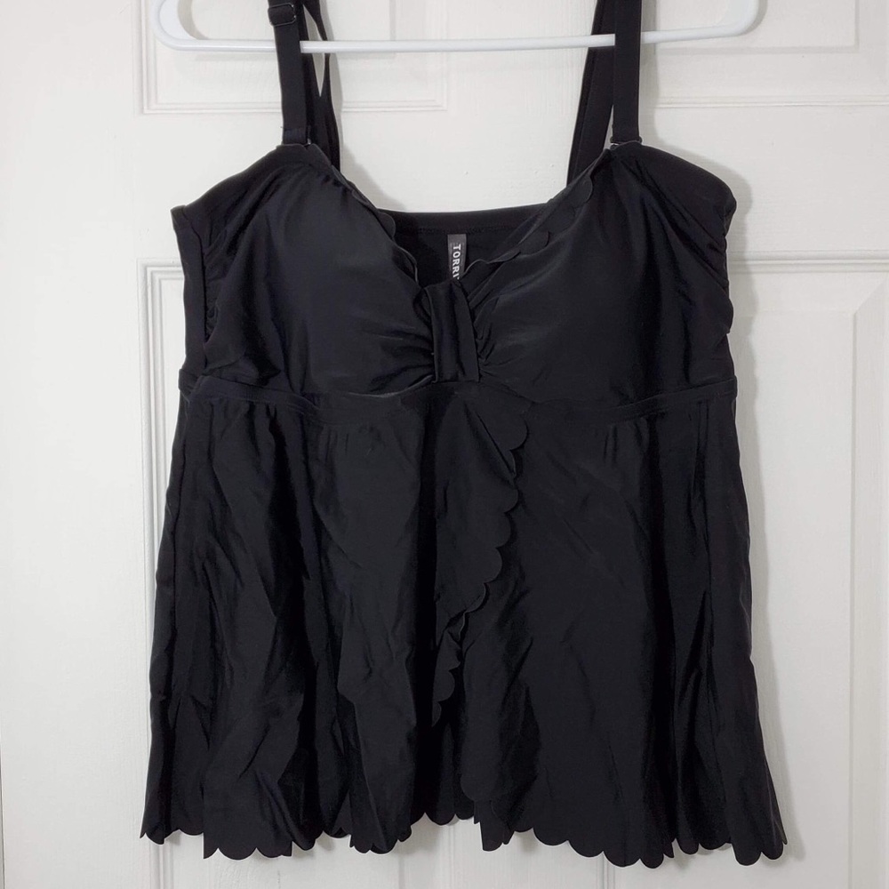NWOT Torrid Swim Top